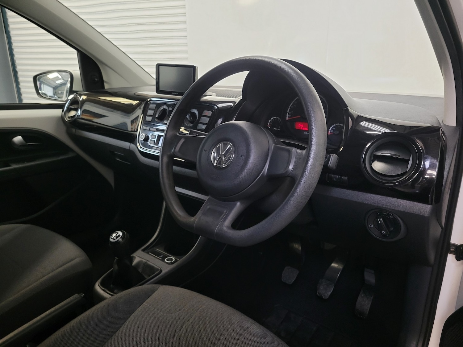 Used Volkswagen up! 2014 for sale - 76618626: Photo 52