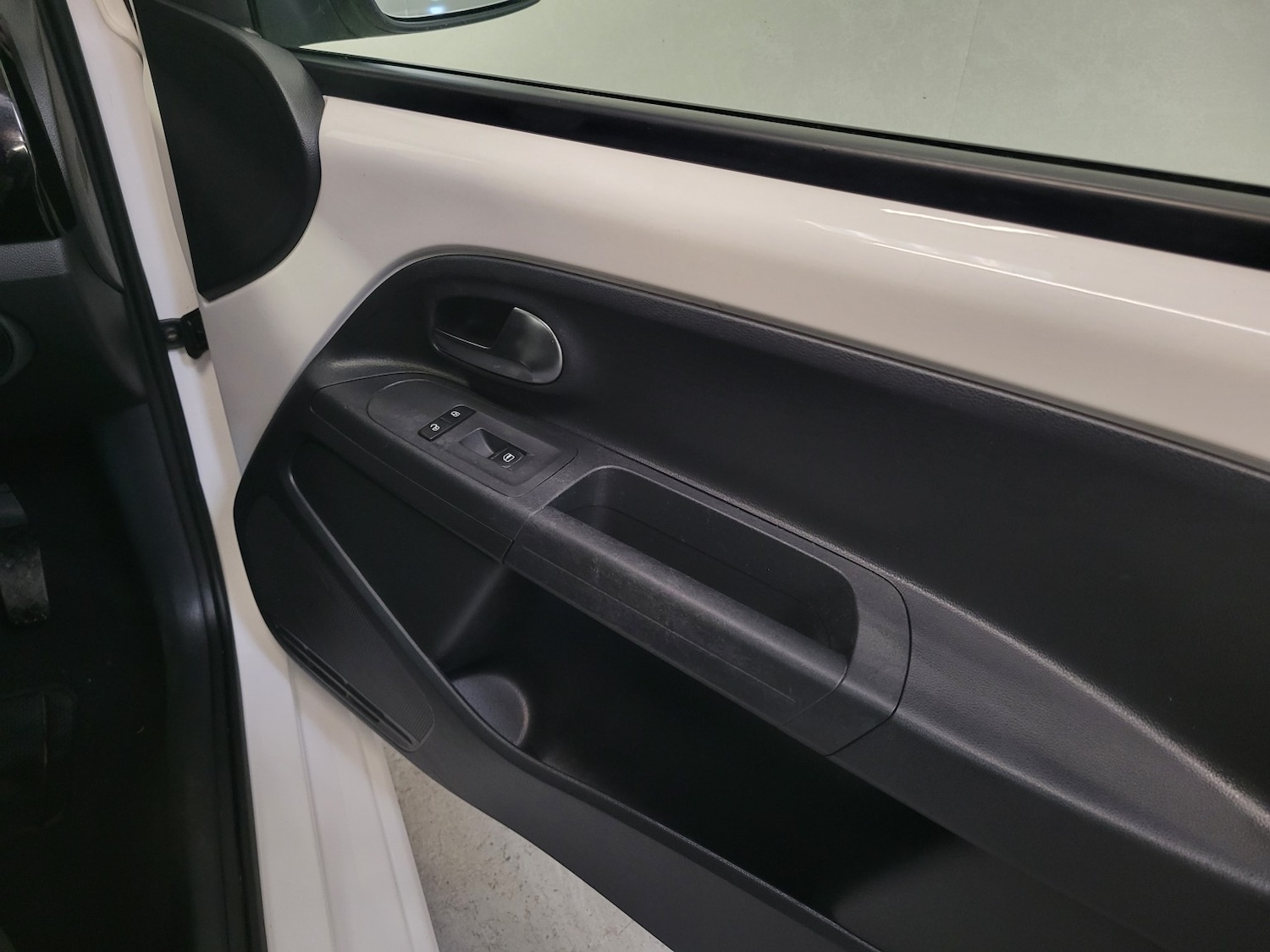 Used Volkswagen up! 2014 for sale - 76618626: Photo 54