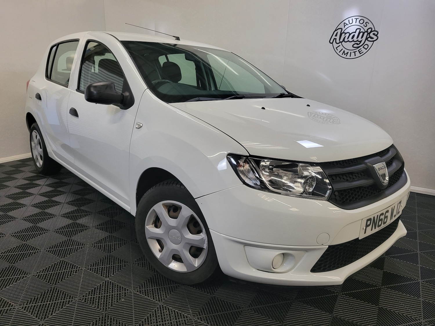 Used Dacia Sandero 2016 for sale - 76896886: Photo 1
