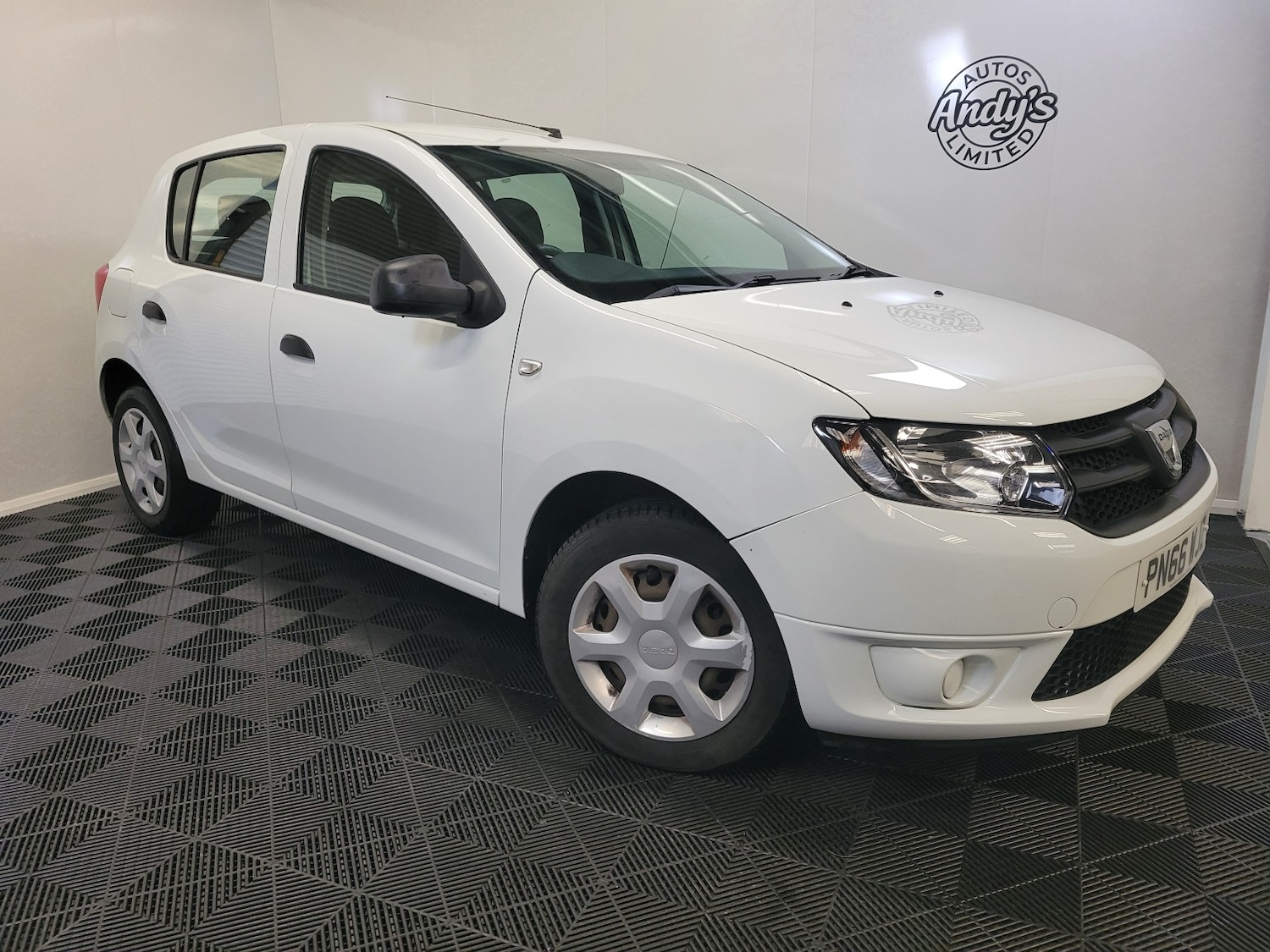 Used Dacia Sandero 2016 for sale - 76896886: Photo 3