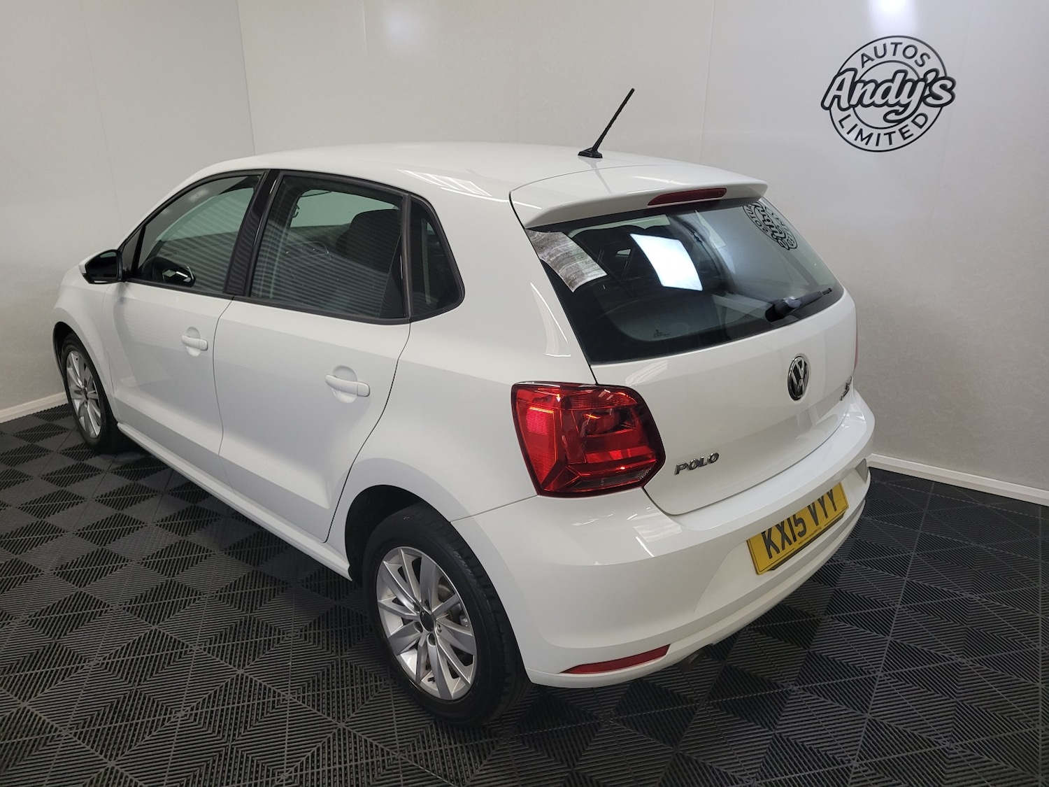 Used Volkswagen Polo 2015 for sale - 77350129: Photo 18