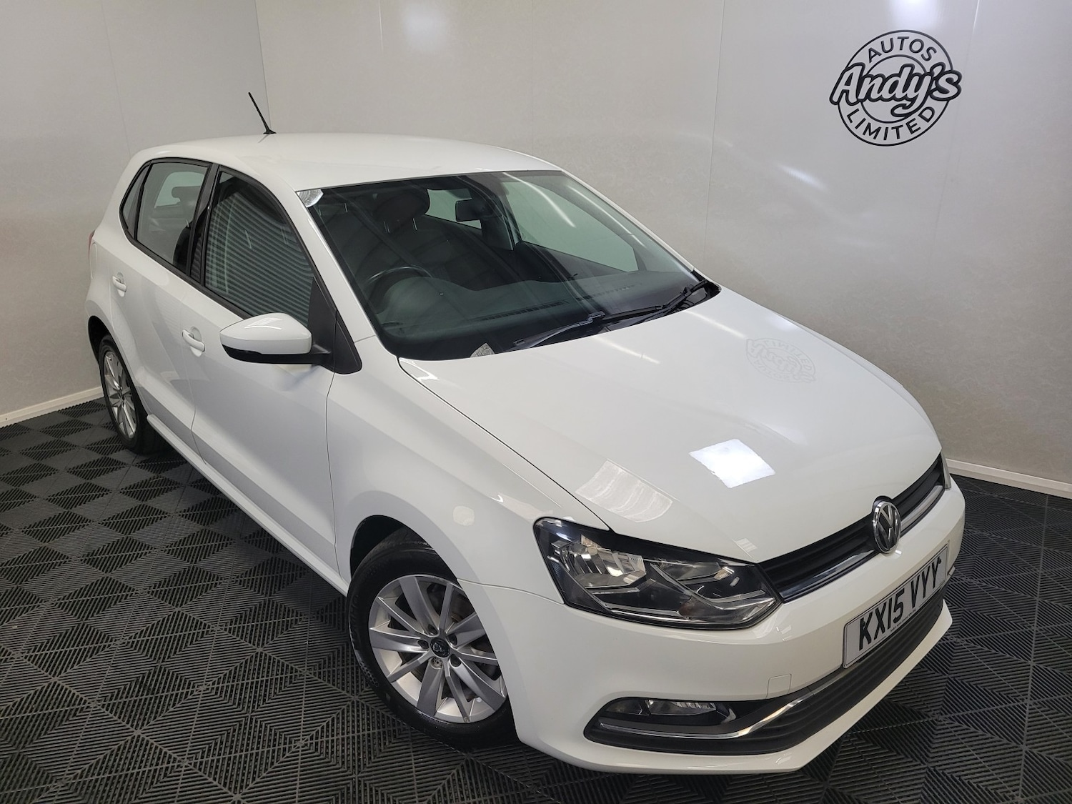 Used Volkswagen Polo 2015 for sale - 77350129: Photo 2
