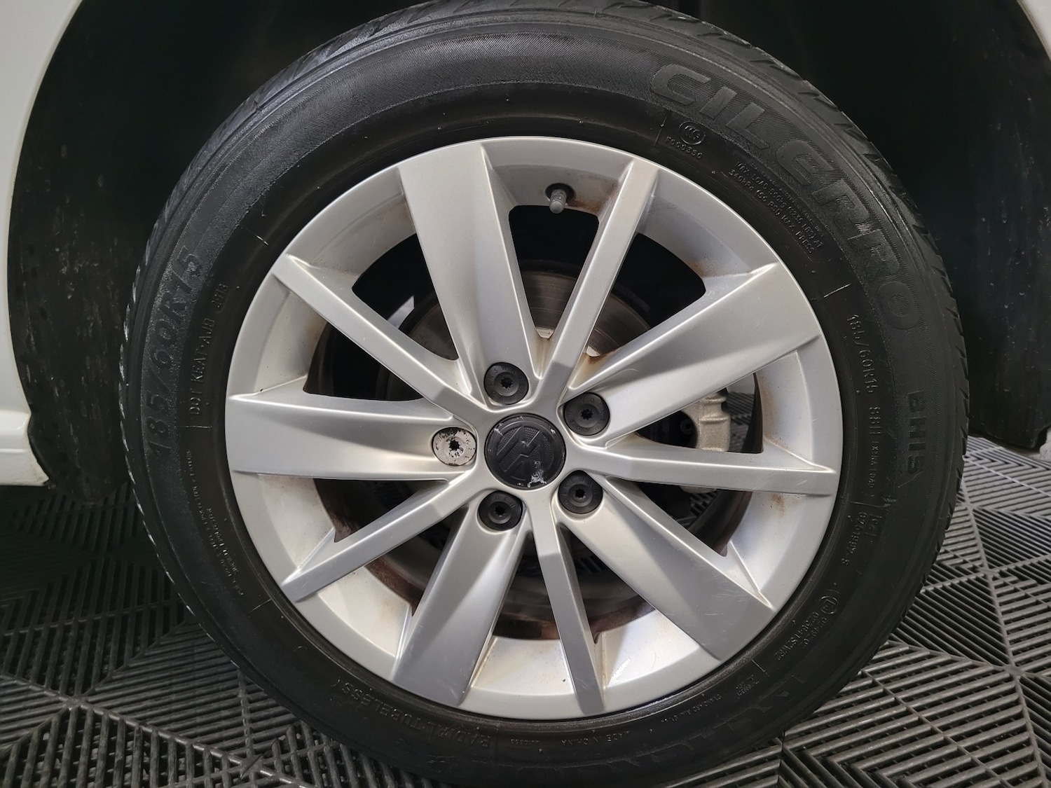 Used Volkswagen Polo 2015 for sale - 77350129: Photo 33