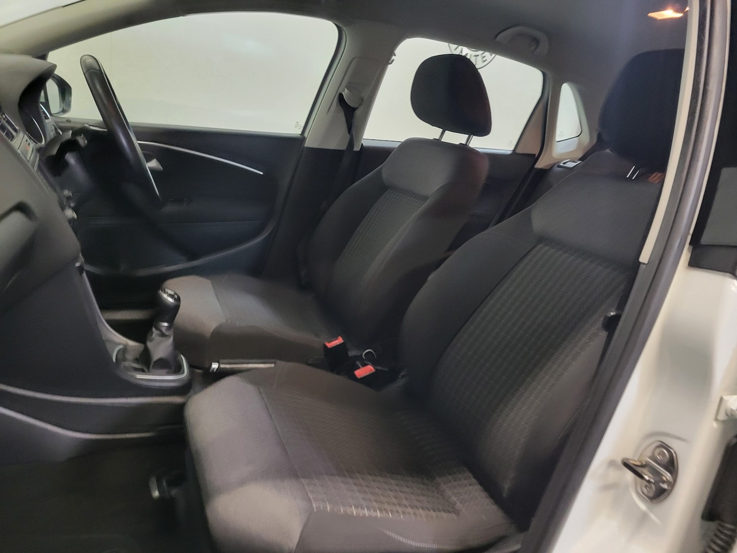 Used Volkswagen Polo 2015 for sale - 77350129: Photo 43