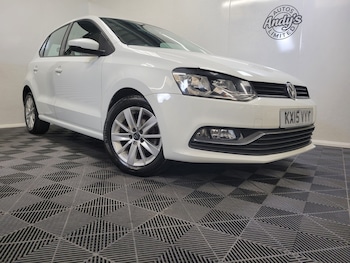 Used Volkswagen Polo 2015 for sale - 77350129: Photo