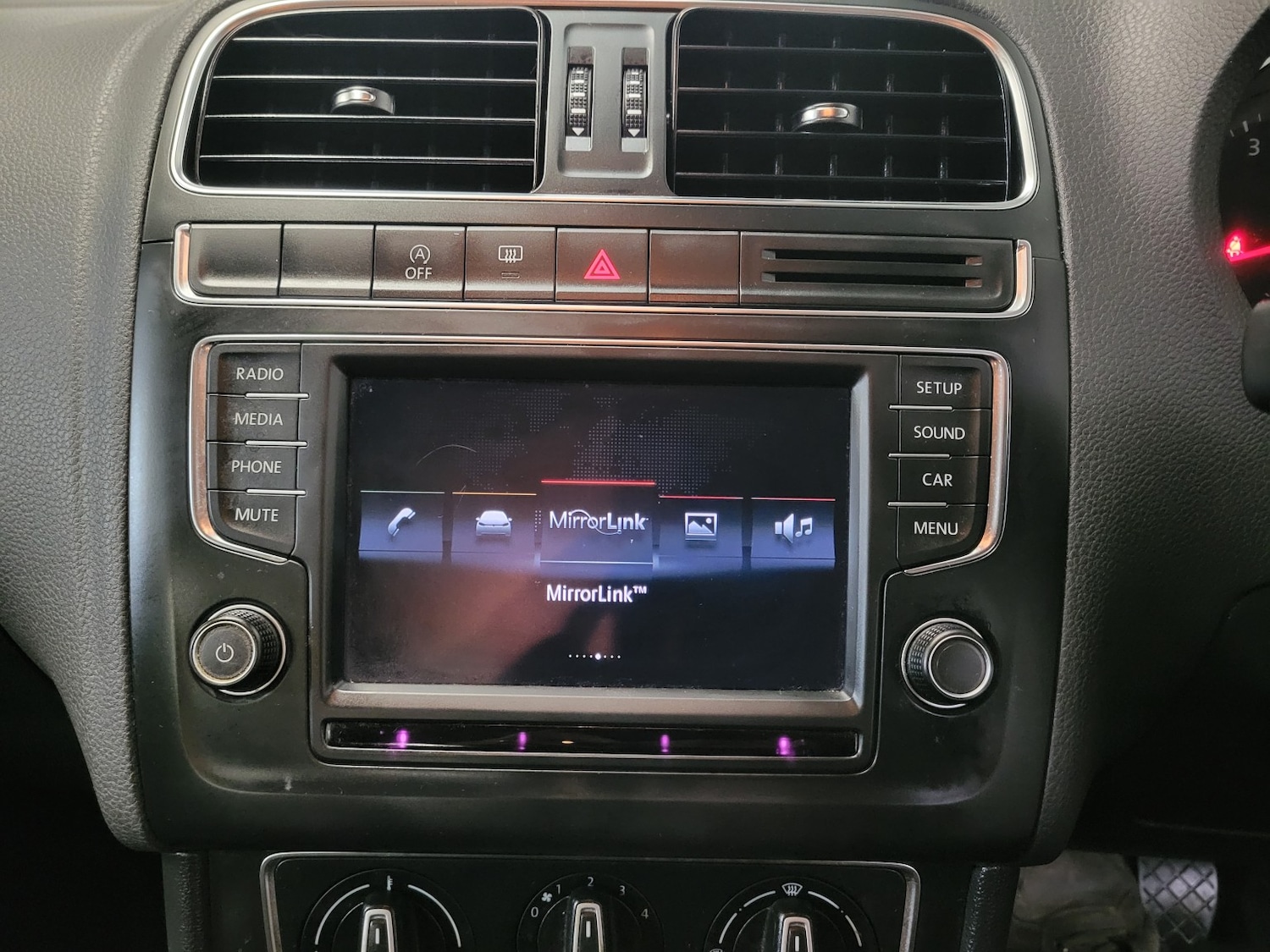 Used Volkswagen Polo 2015 for sale - 77350129: Photo 52