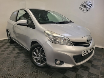 Used Toyota Yaris 2013 for sale - 78433850: Photo