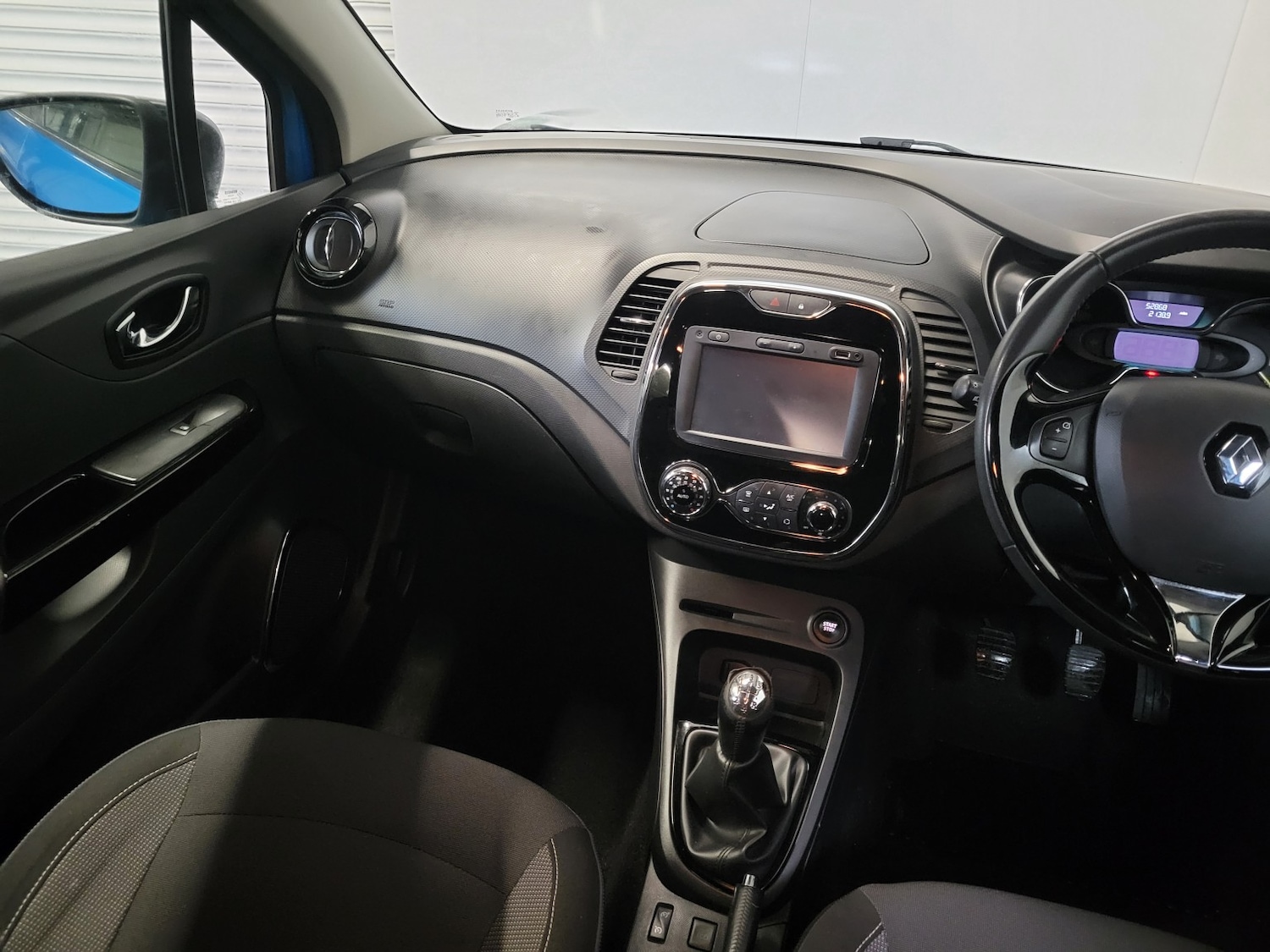 Used Renault Captur 2016 for sale - 77167812: Photo 39