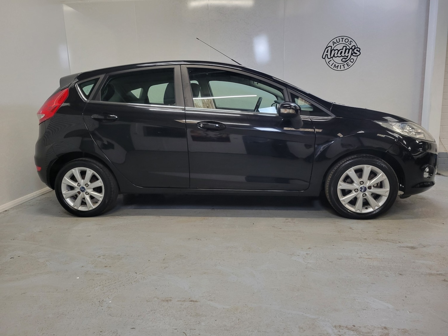 Used Ford Fiesta 2009 for sale - 76504695: Photo 16