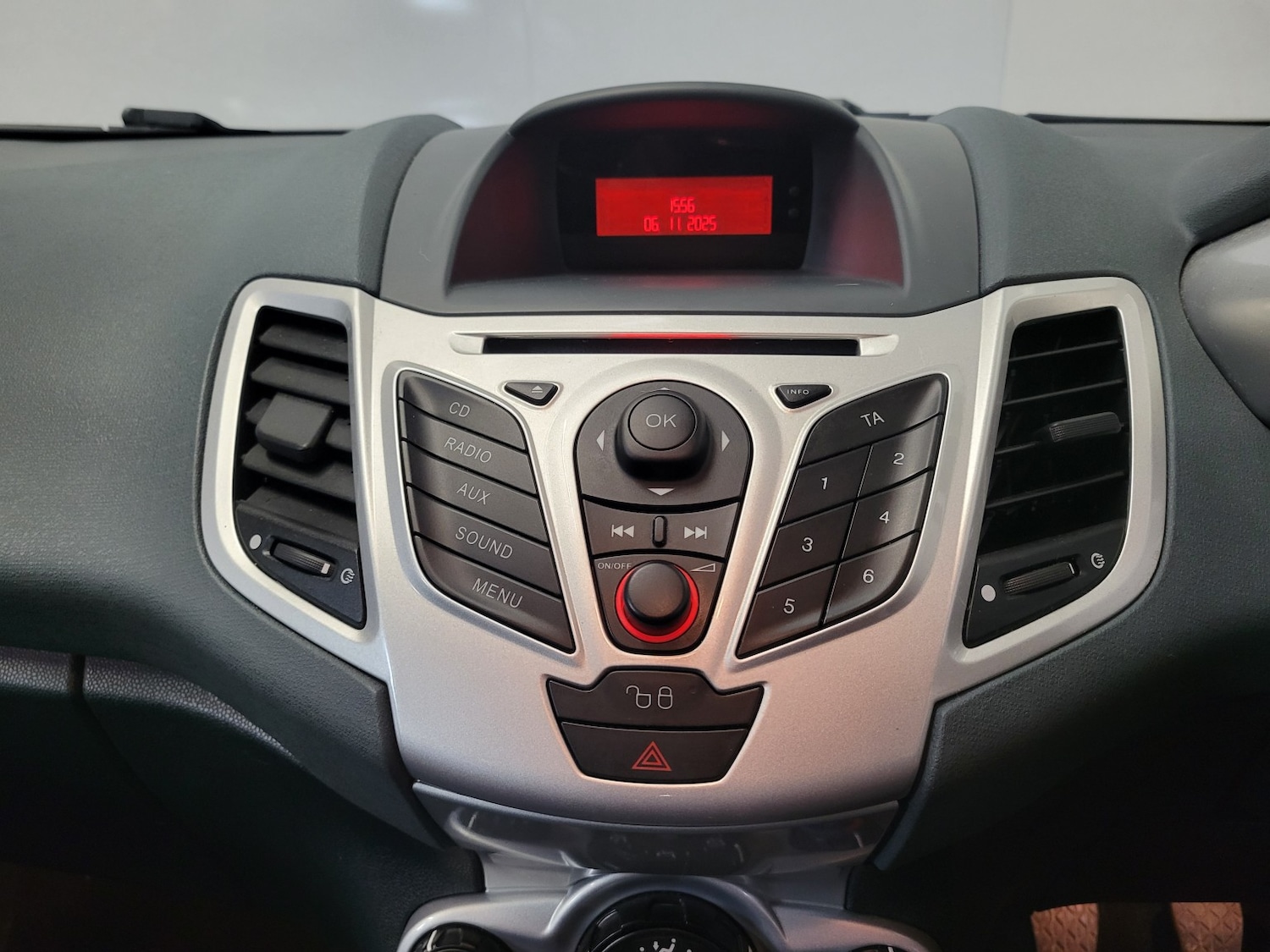 Used Ford Fiesta 2009 for sale - 76504695: Photo 47