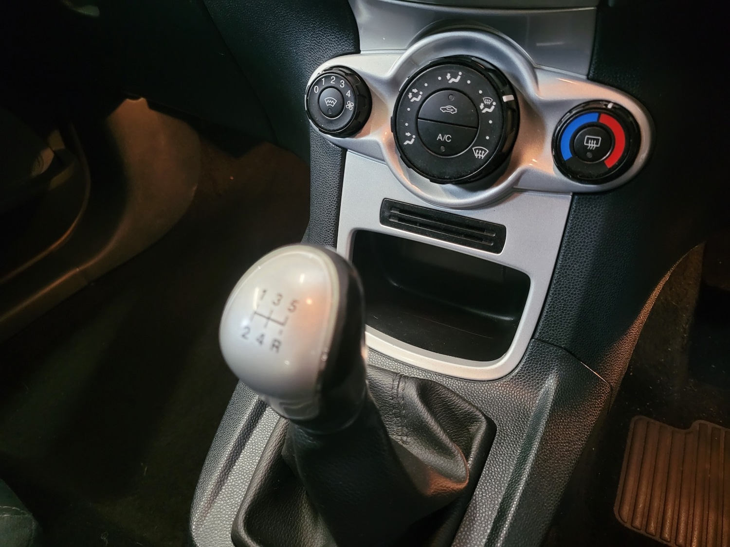 Used Ford Fiesta 2009 for sale - 76504695: Photo 48