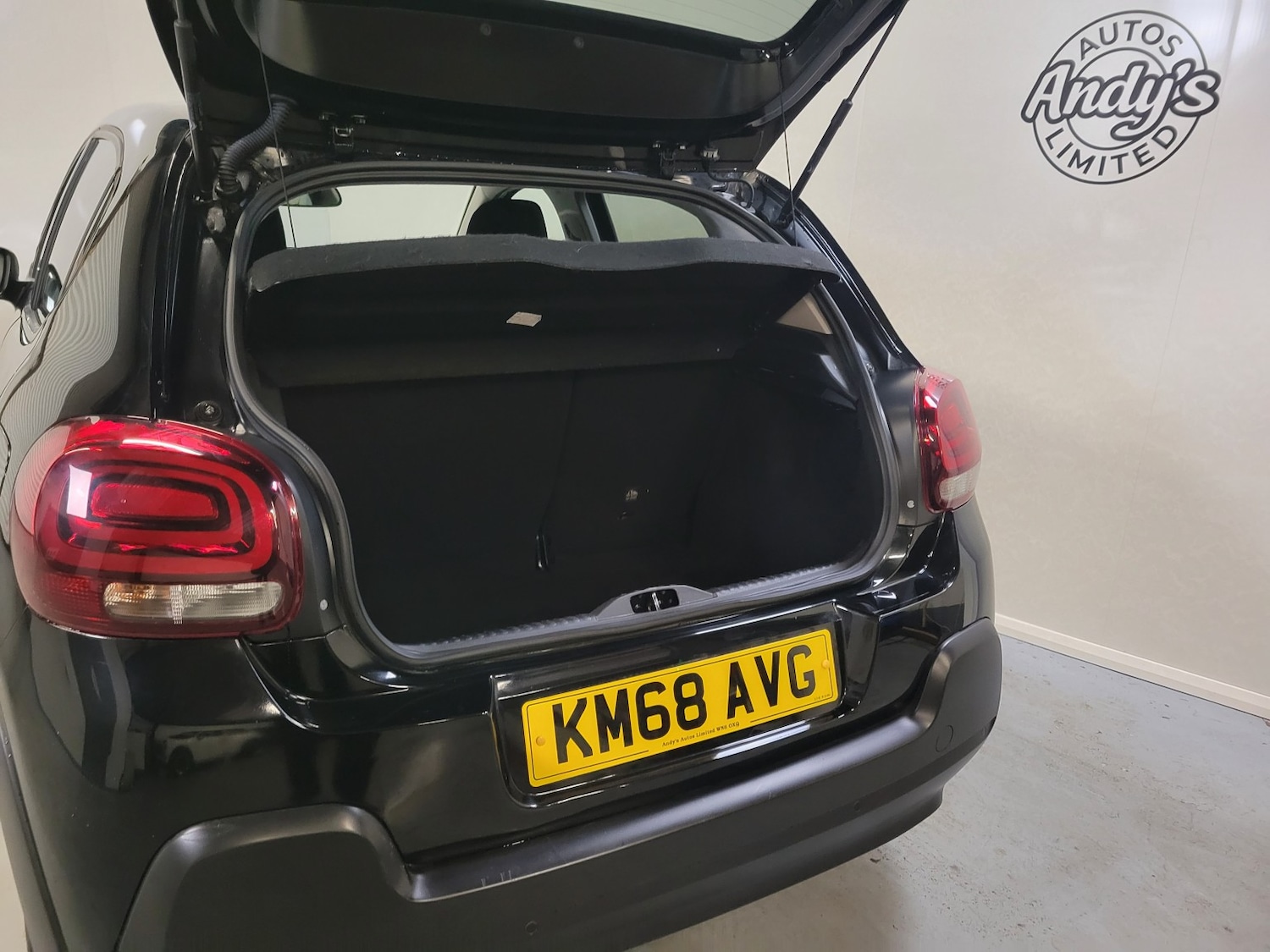 Used Citroen C3 2018 for sale - 76541576: Photo 32