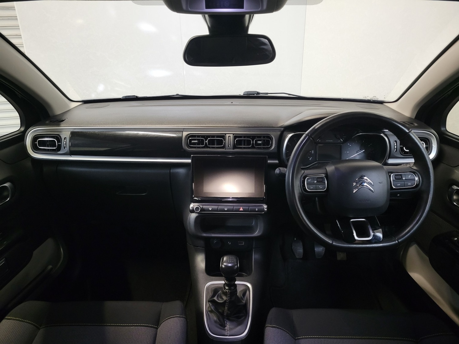 Used Citroen C3 2018 for sale - 76541576: Photo 34