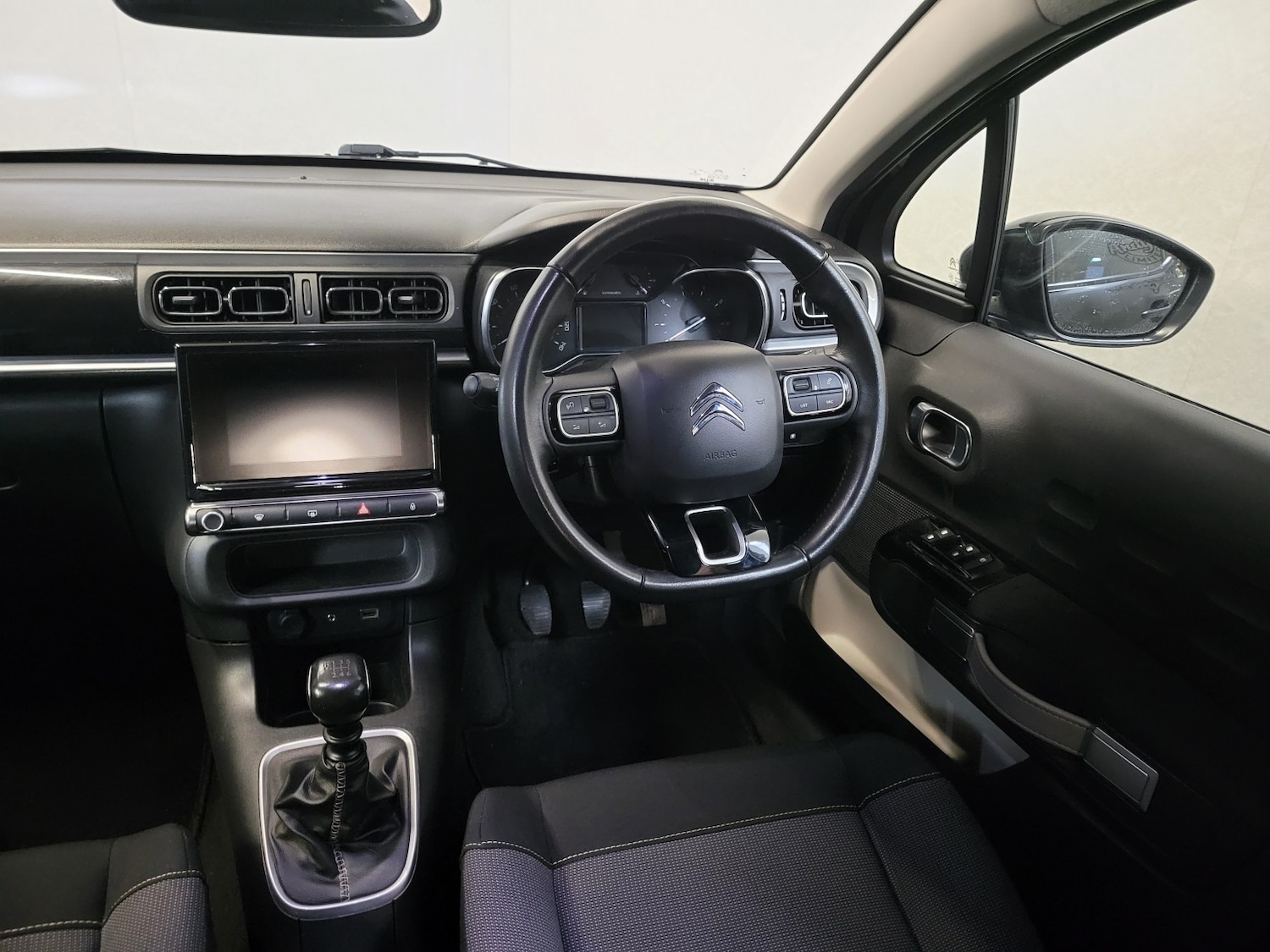 Used Citroen C3 2018 for sale - 76541576: Photo 35