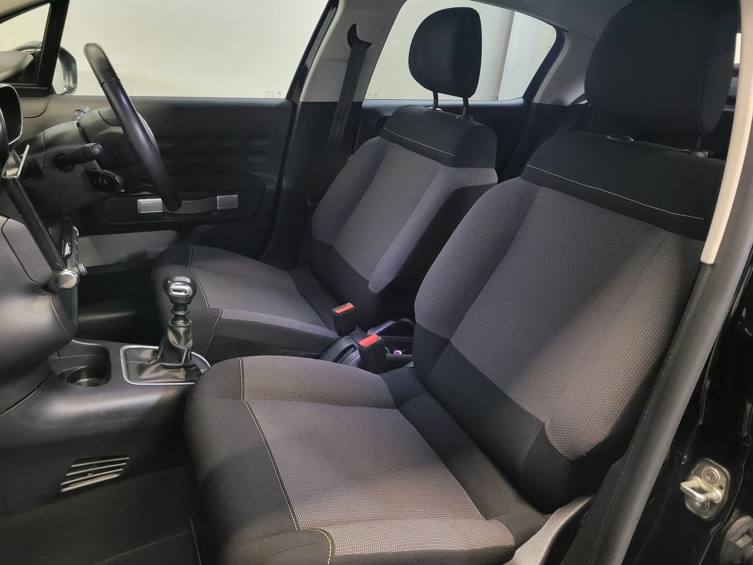 Used Citroen C3 2018 for sale - 76541576: Photo 41