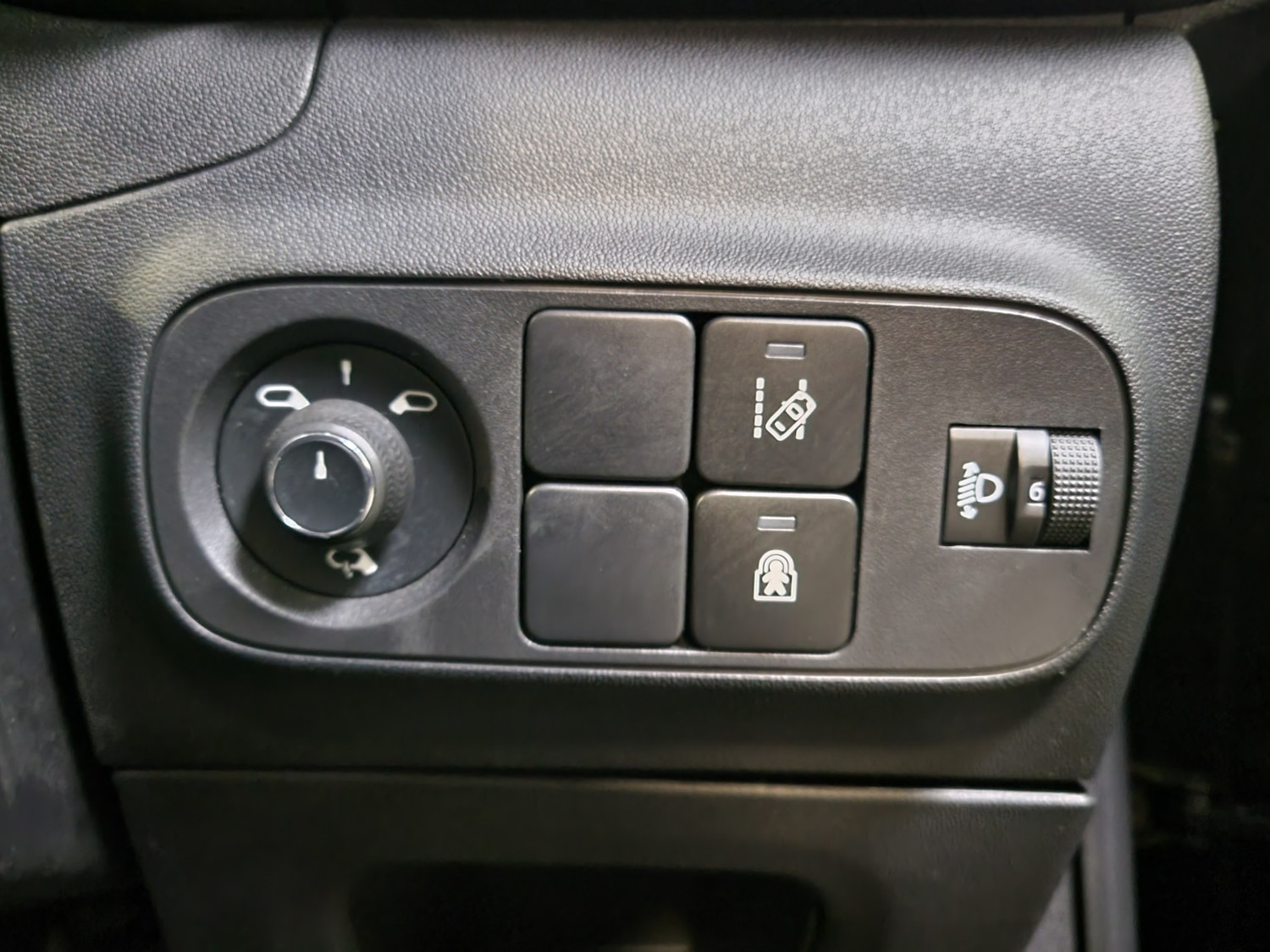 Used Citroen C3 2018 for sale - 76541576: Photo 45