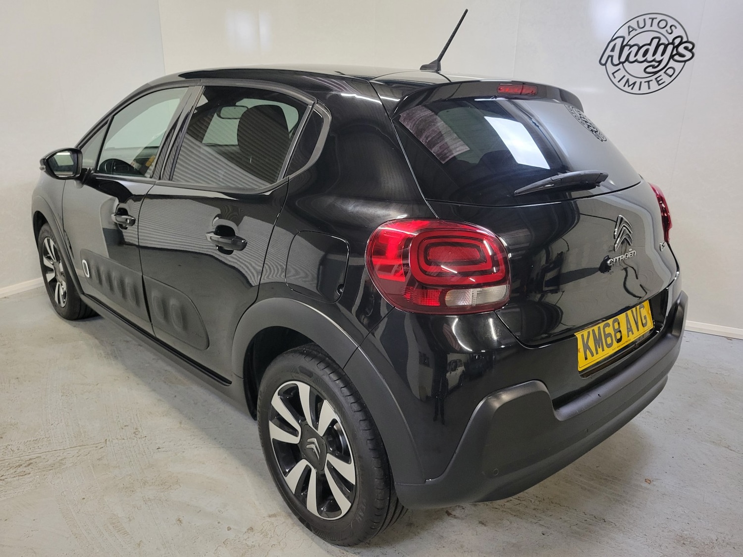Used Citroen C3 2018 for sale - 76541576: Photo 9