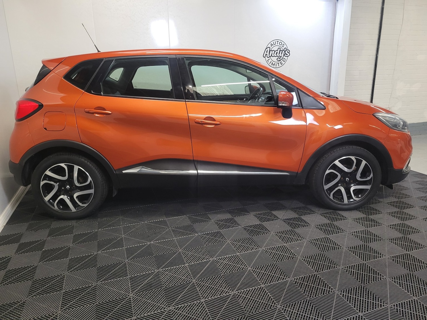 Used Renault Captur 2014 for sale - 77053699: Photo 16