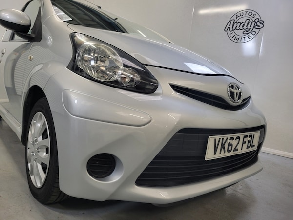 Used Toyota AYGO 2012 for sale - 76246083: Photo 11
