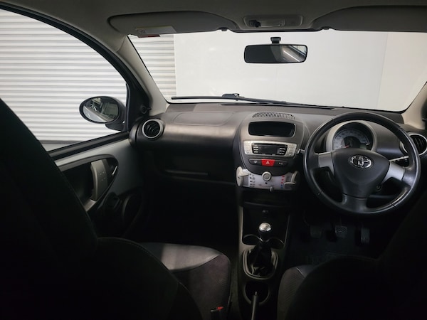 Used Toyota AYGO 2012 for sale - 76246083: Photo 31