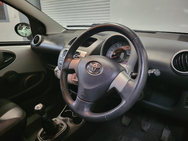 Used Toyota AYGO 2012 for sale - 76246083: Photo 33