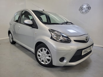 Used Toyota AYGO 2012 for sale - 76246083: Photo