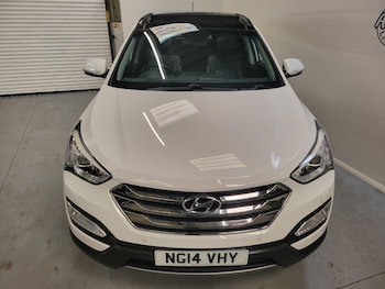 Used Hyundai Santa Fe 2014 for sale - 76076012: Photo