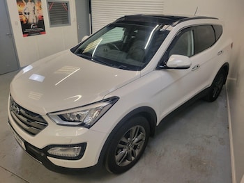 Used Hyundai Santa Fe 2014 for sale - 76076012: Photo