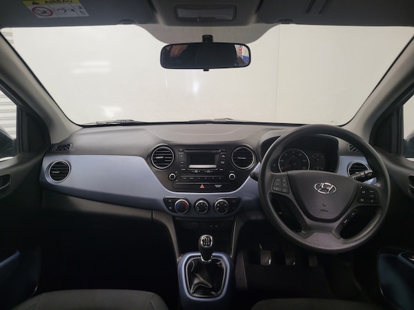 Used Hyundai i10 2014 for sale - 74518799: Photo 13