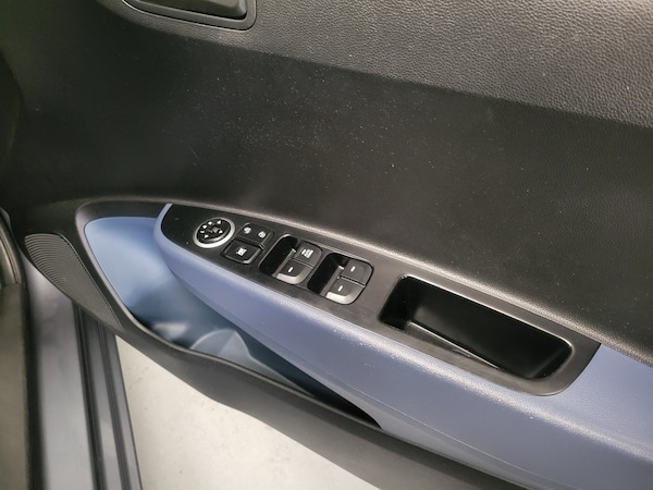 Used Hyundai i10 2014 for sale - 74518799: Photo 21