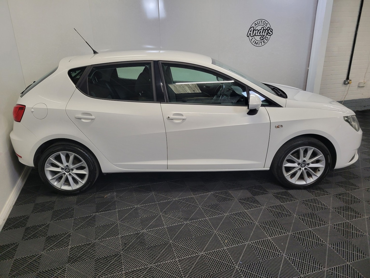 Used SEAT Ibiza 2015 for sale - 77350131: Photo 14