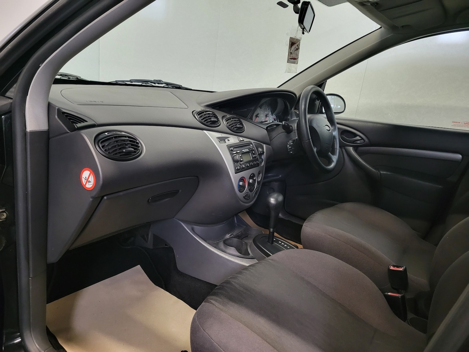 Used Ford Focus 2003 for sale - 77195473: Photo 39