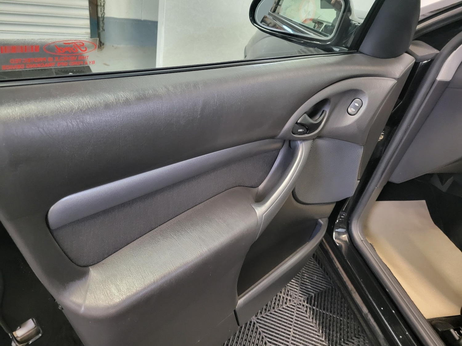 Used Ford Focus 2003 for sale - 77195473: Photo 40