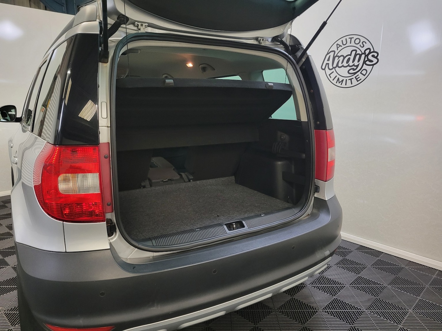 Used Skoda Yeti 2011 for sale - 77474817: Photo 37