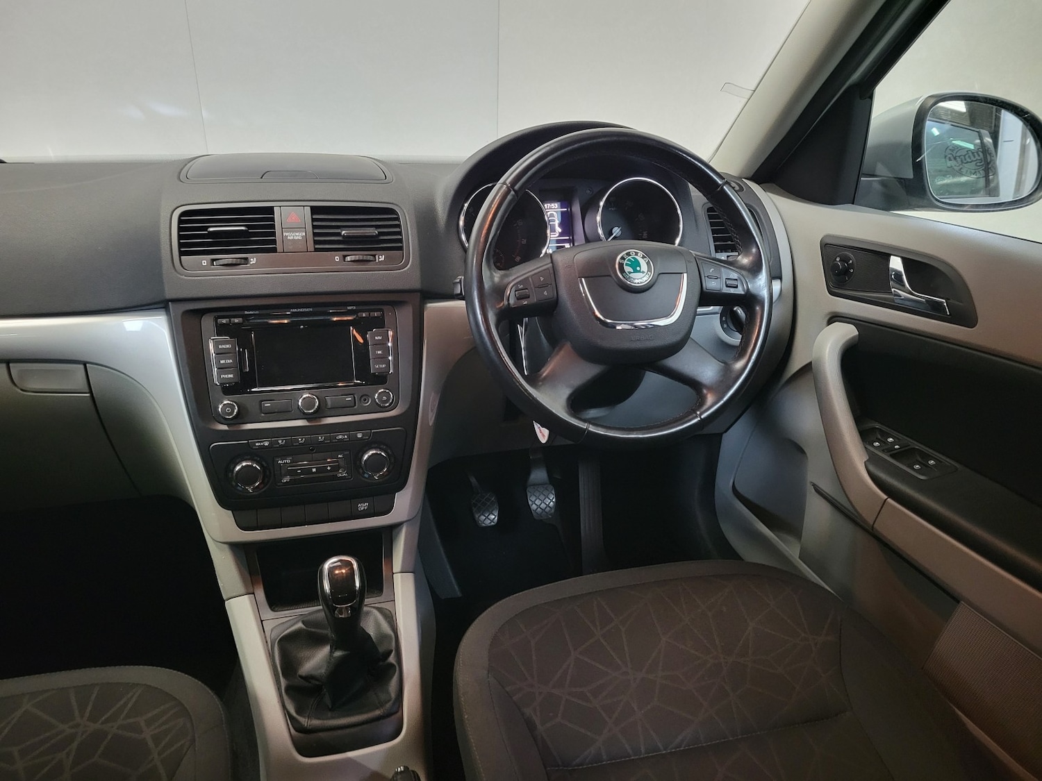 Used Skoda Yeti 2011 for sale - 77474817: Photo 41