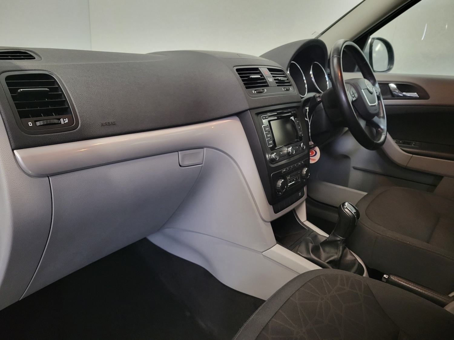 Used Skoda Yeti 2011 for sale - 77474817: Photo 49