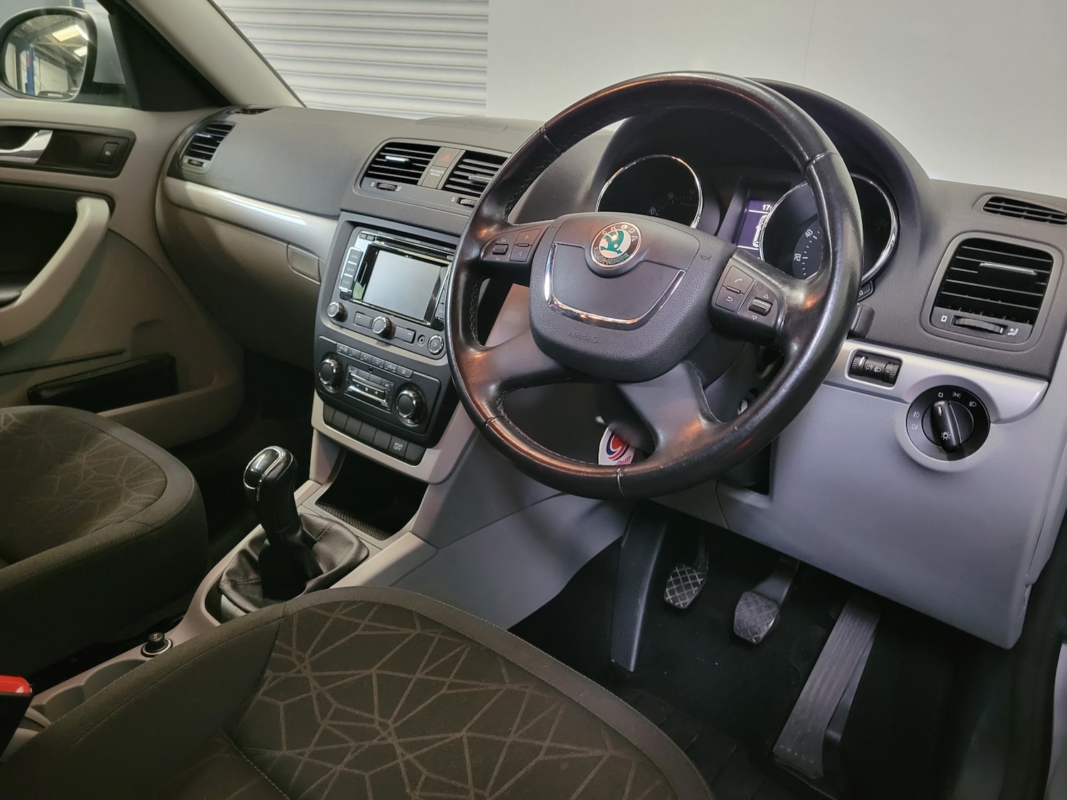 Used Skoda Yeti 2011 for sale - 77474817: Photo 51