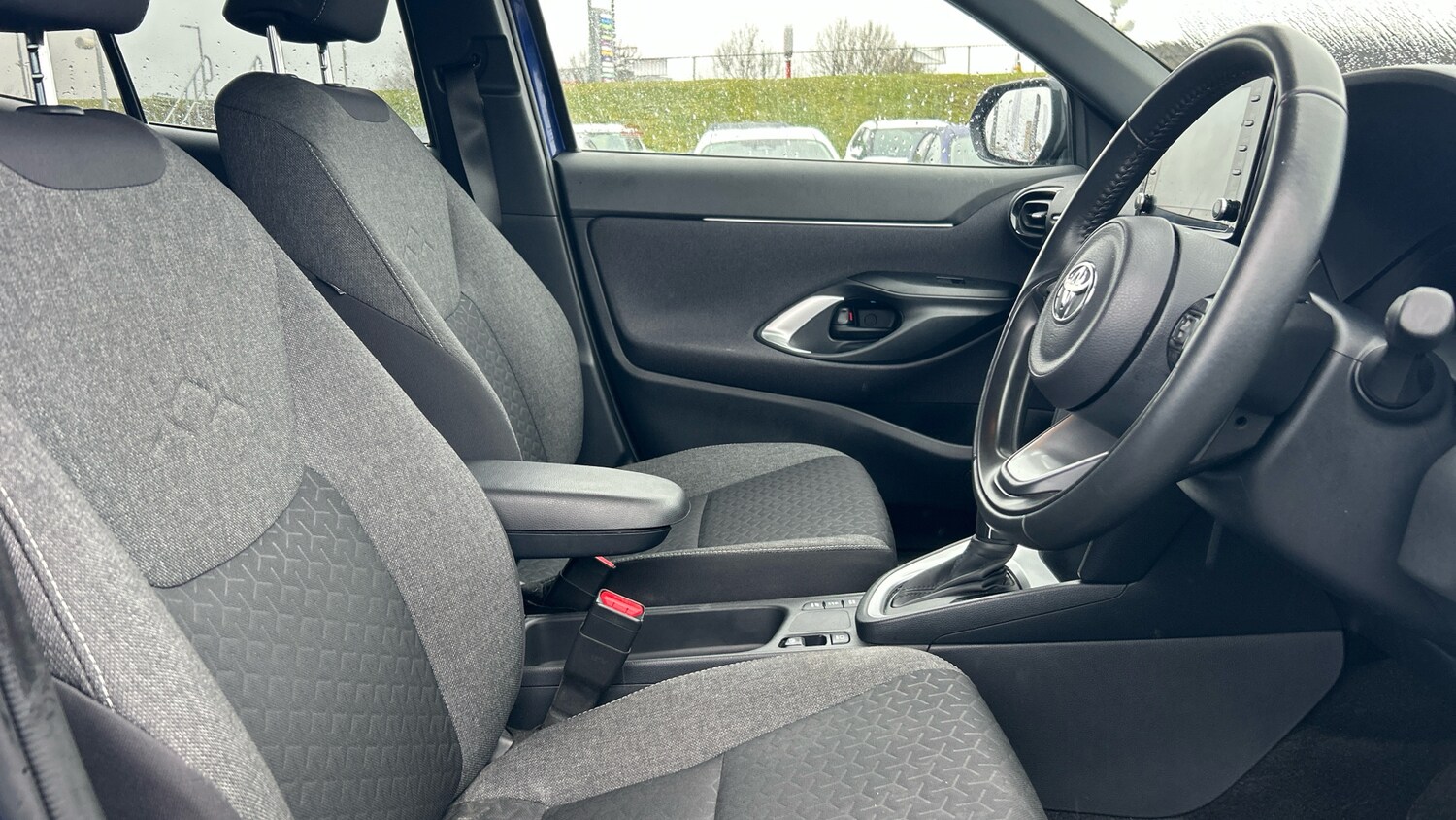 Used Toyota Yaris Cross 2023 for sale - 77998233: Photo 11