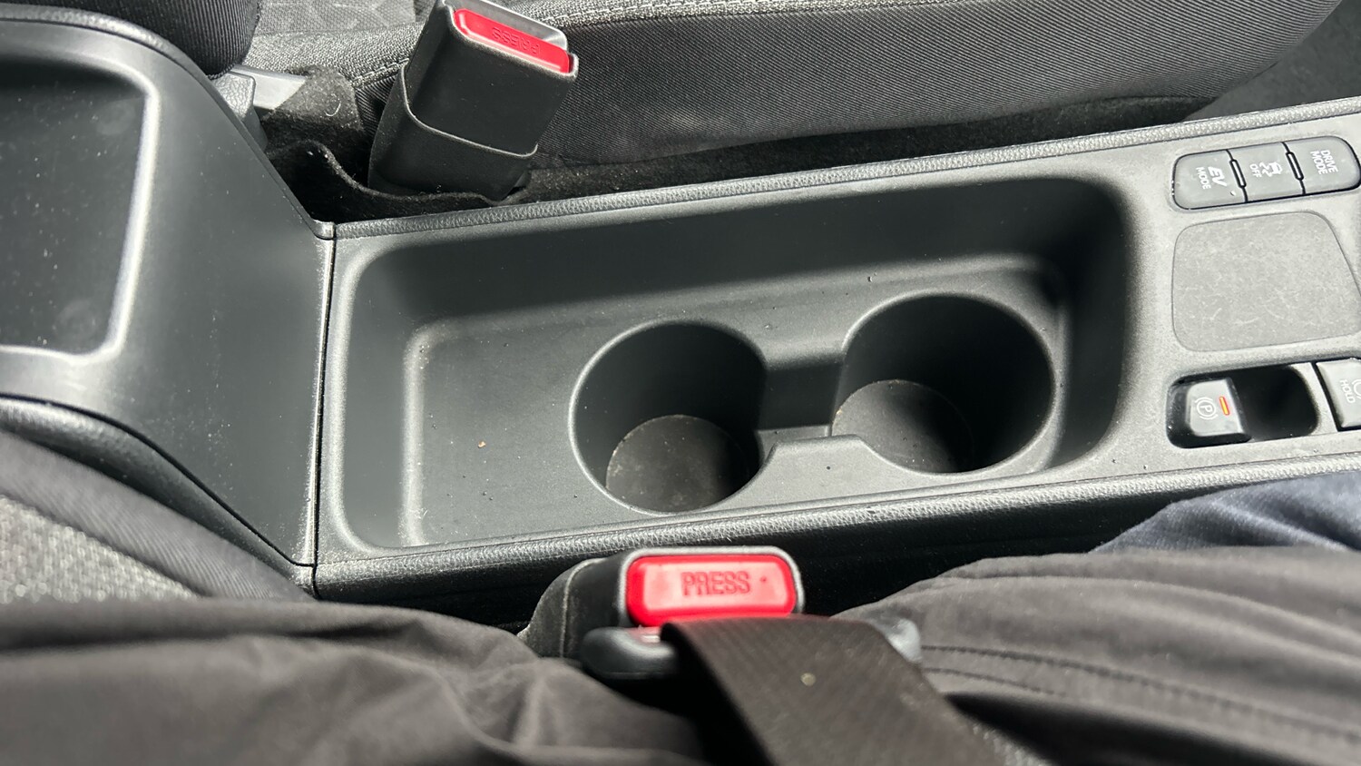 Used Toyota Yaris Cross 2023 for sale - 77998233: Photo 33