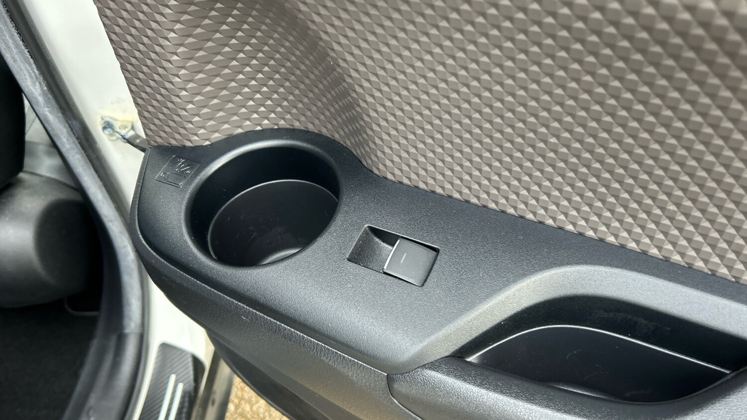 Used Toyota C-HR 2020 for sale - 76780046: Photo 43