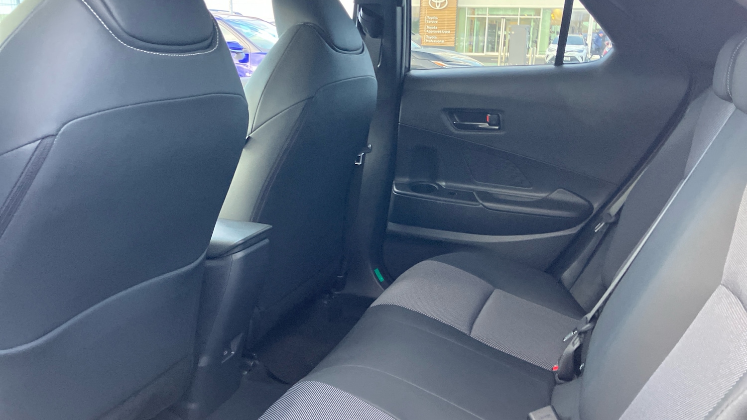 Used Toyota C-HR 2025 for sale - 77802292: Photo 13