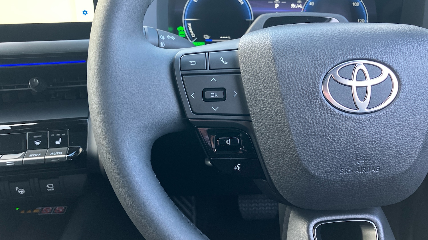 Used Toyota C-HR 2025 for sale - 77802292: Photo 35