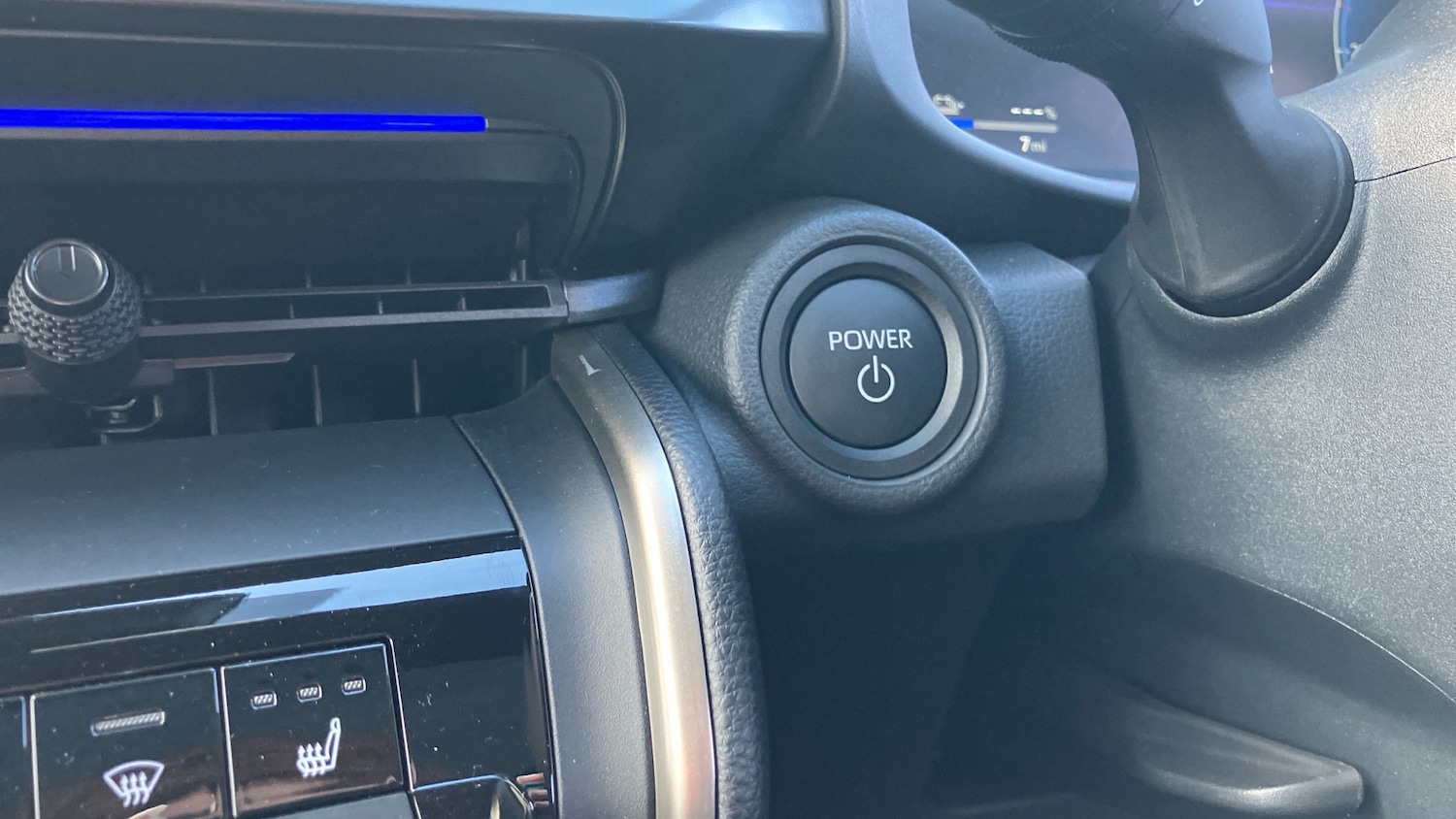 Used Toyota C-HR 2025 for sale - 77802292: Photo 39