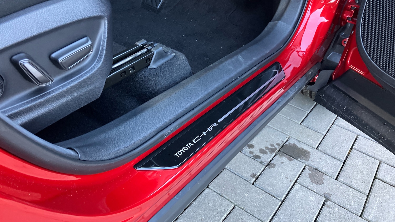 Used Toyota C-HR 2025 for sale - 77802292: Photo 46