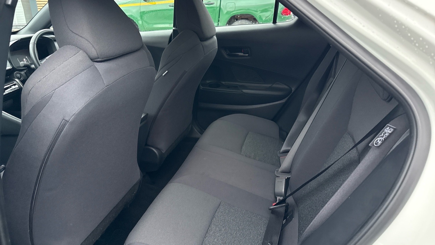 Used Toyota C-HR 2024 for sale - 76719920: Photo 13