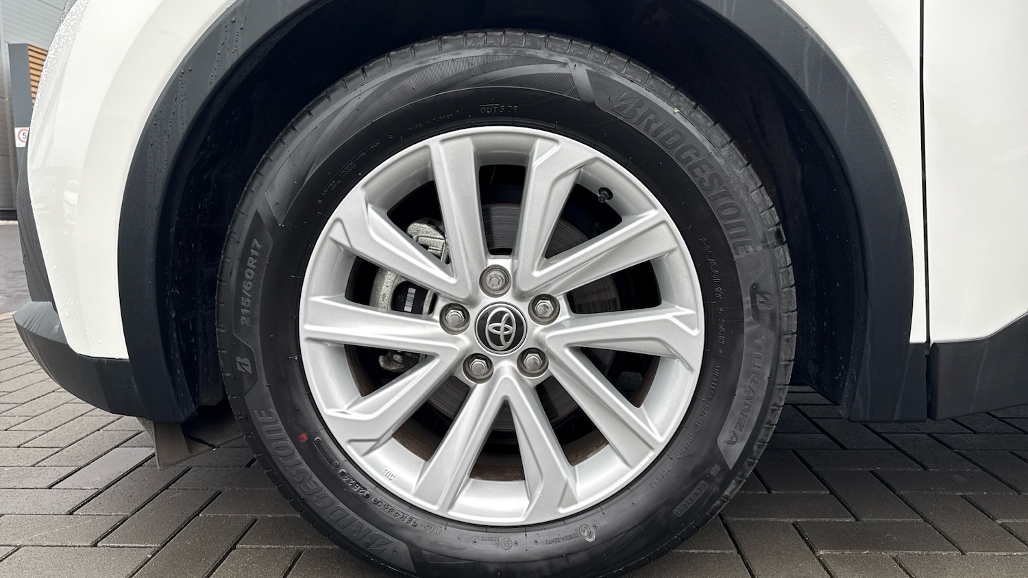 Used Toyota C-HR 2024 for sale - 76719920: Photo 18