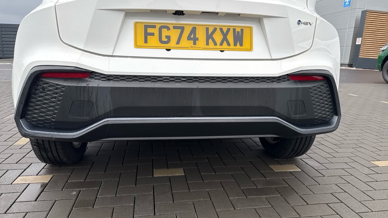 Used Toyota C-HR 2024 for sale - 76719920: Photo 33