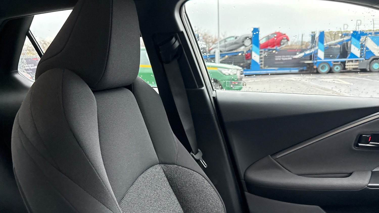 Used Toyota C-HR 2024 for sale - 76719920: Photo 46