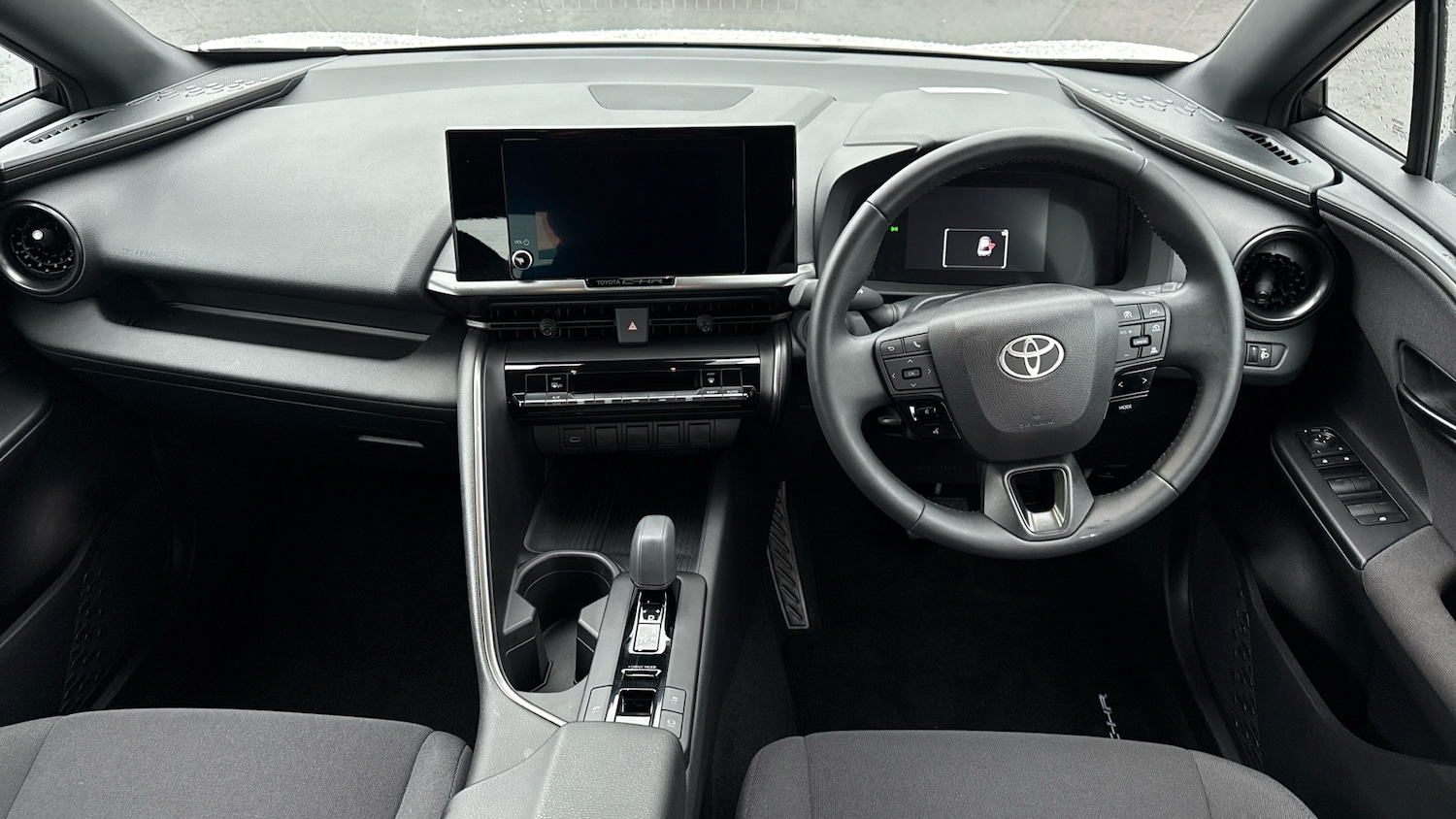 Used Toyota C-HR 2024 for sale - 76719920: Photo 5