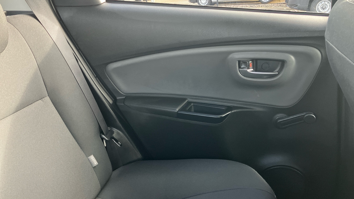 Used Toyota Yaris 2016 for sale - 76321675: Photo 37